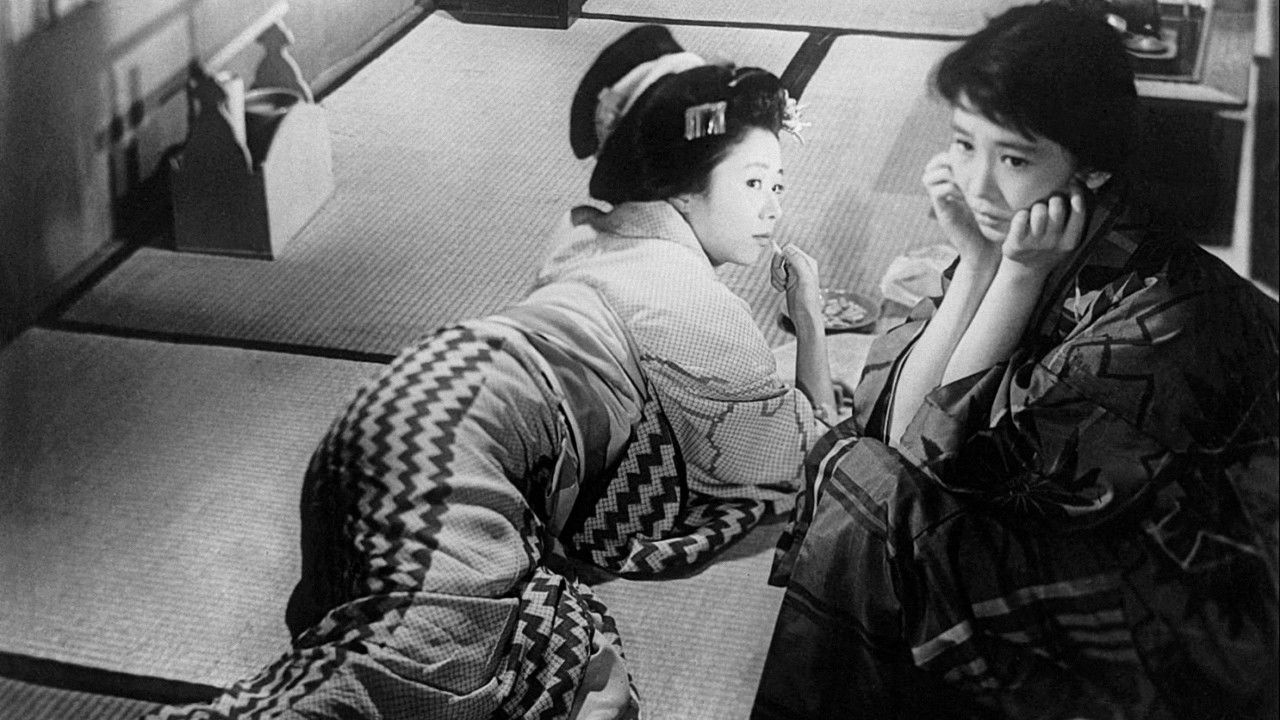 Geisha in the Old City backdrop