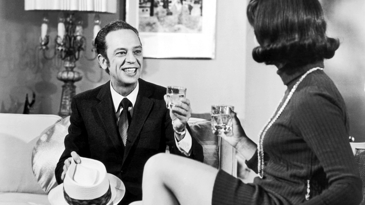 How to Frame a Figg backdrop