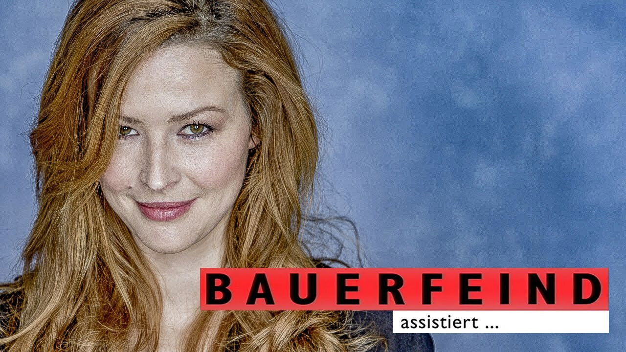 Bauerfeind assistiert backdrop