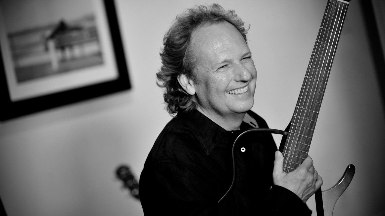 Lee Ritenour : Overtime backdrop