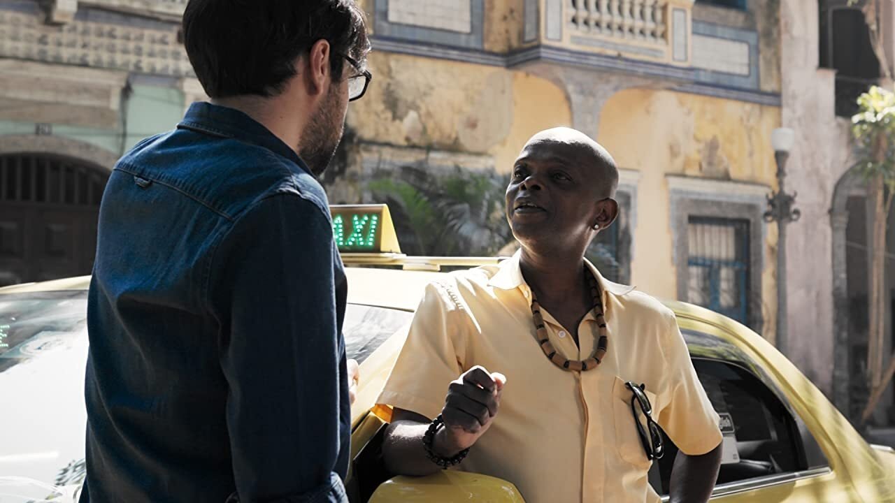 12 Currencies backdrop