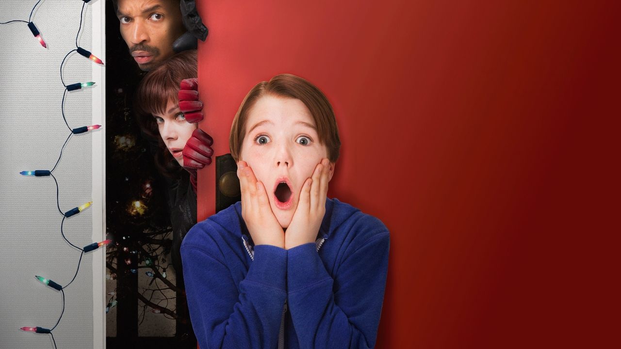 Home Alone: The Holiday Heist backdrop