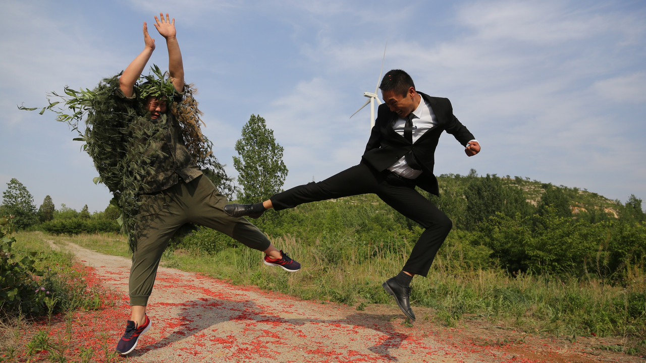 石头村变形记 backdrop