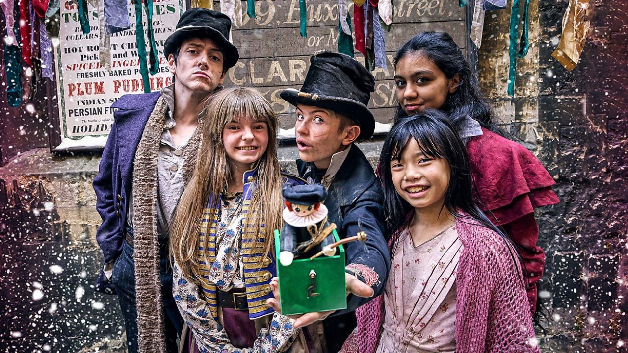 Dodger Special: Christmas backdrop