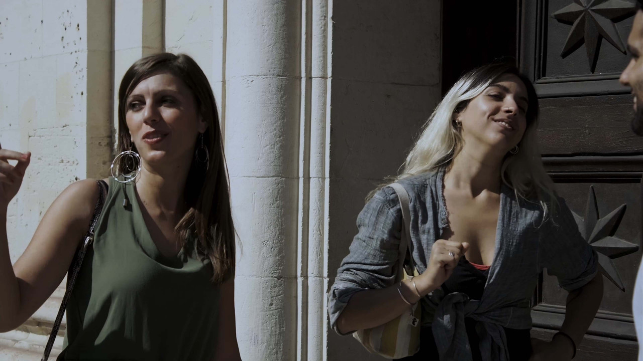 Cercando casa backdrop