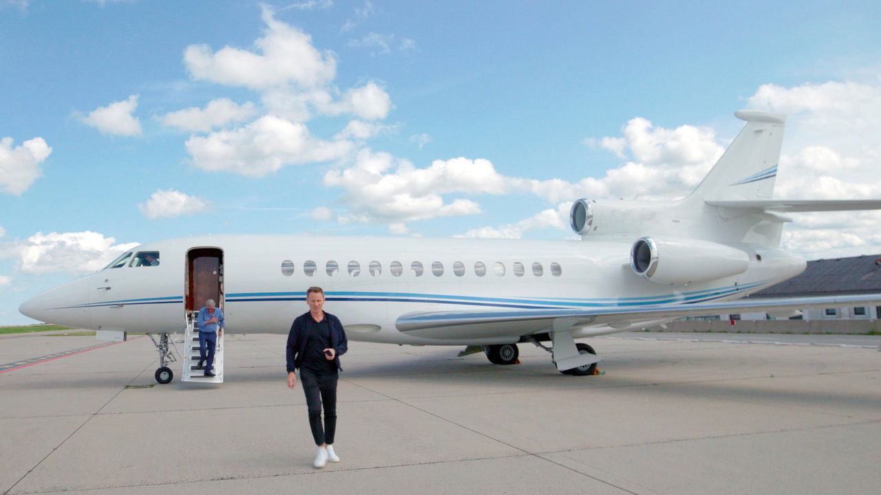 Die geheime Welt der Superreichen - Das Milliardenspiel backdrop