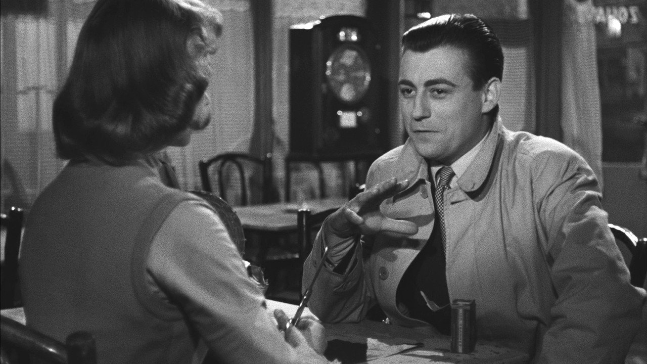 Au P'tit Zouave backdrop