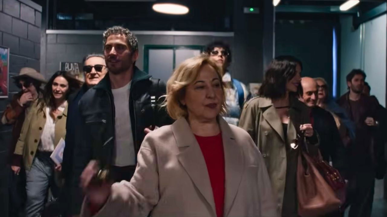 Aída y vuelta backdrop