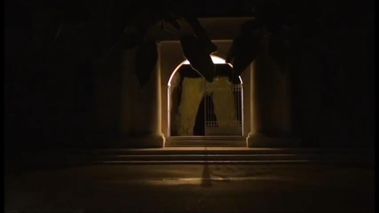 Lejos de este mundo backdrop