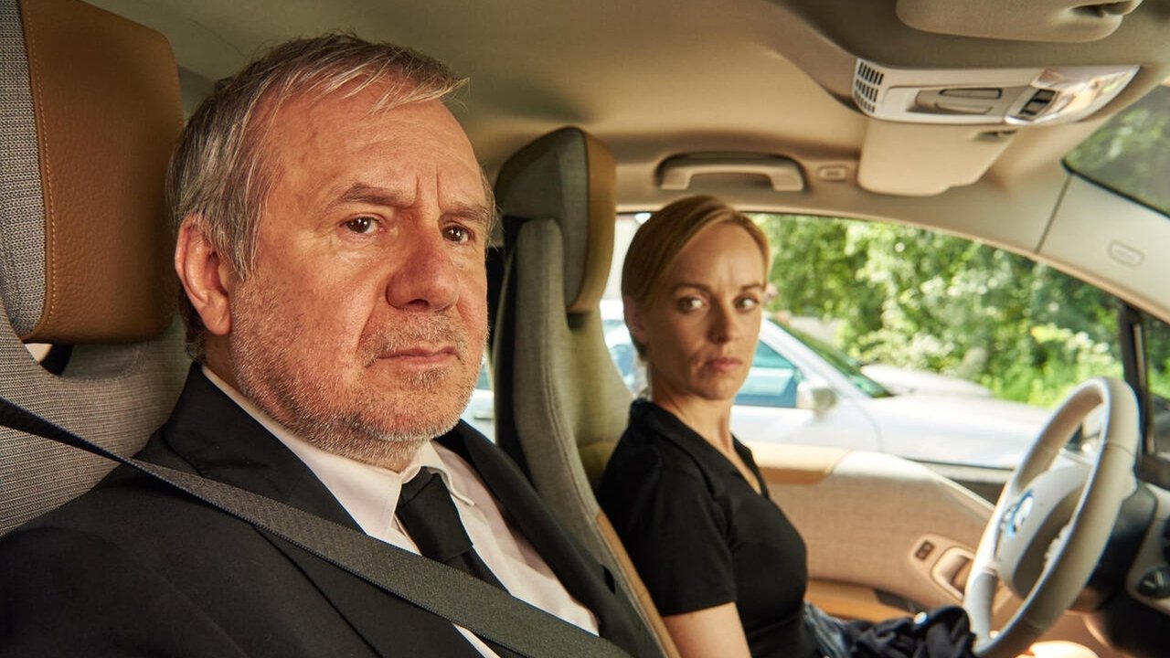 Endlich Witwer backdrop