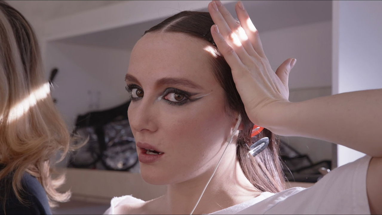 Making 'Red Rooms' backdrop