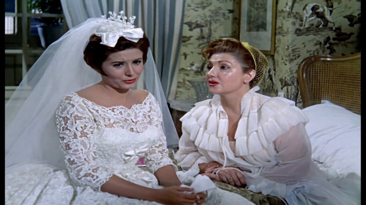 Mi noche de bodas backdrop