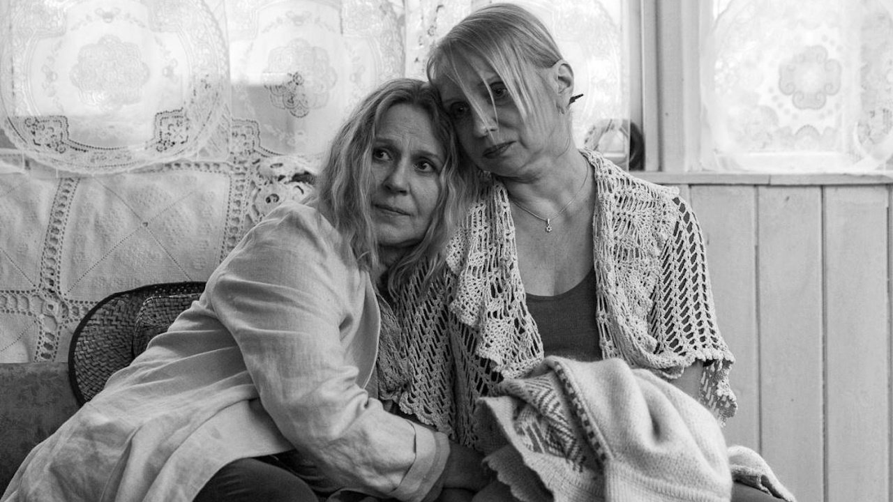 Three Sisters backdrop