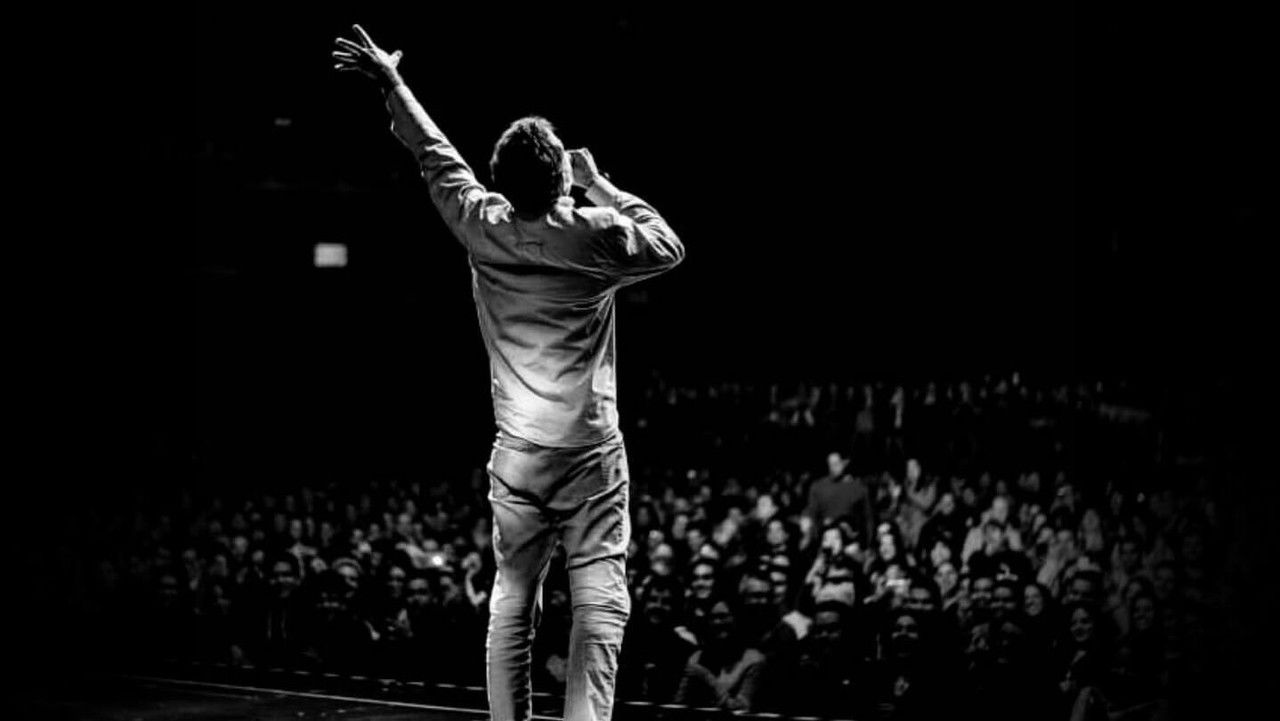 Led Varela - Felicidad backdrop