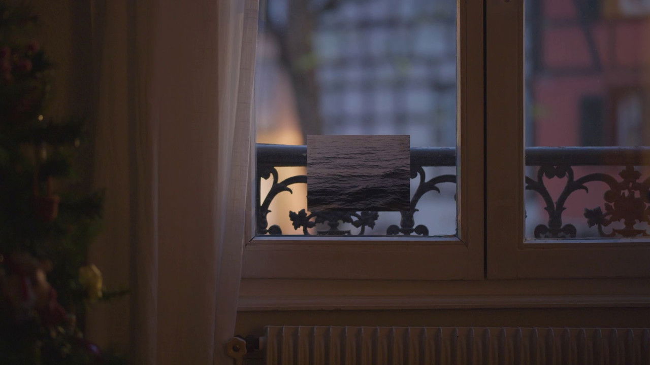 Par ma fenêtre backdrop