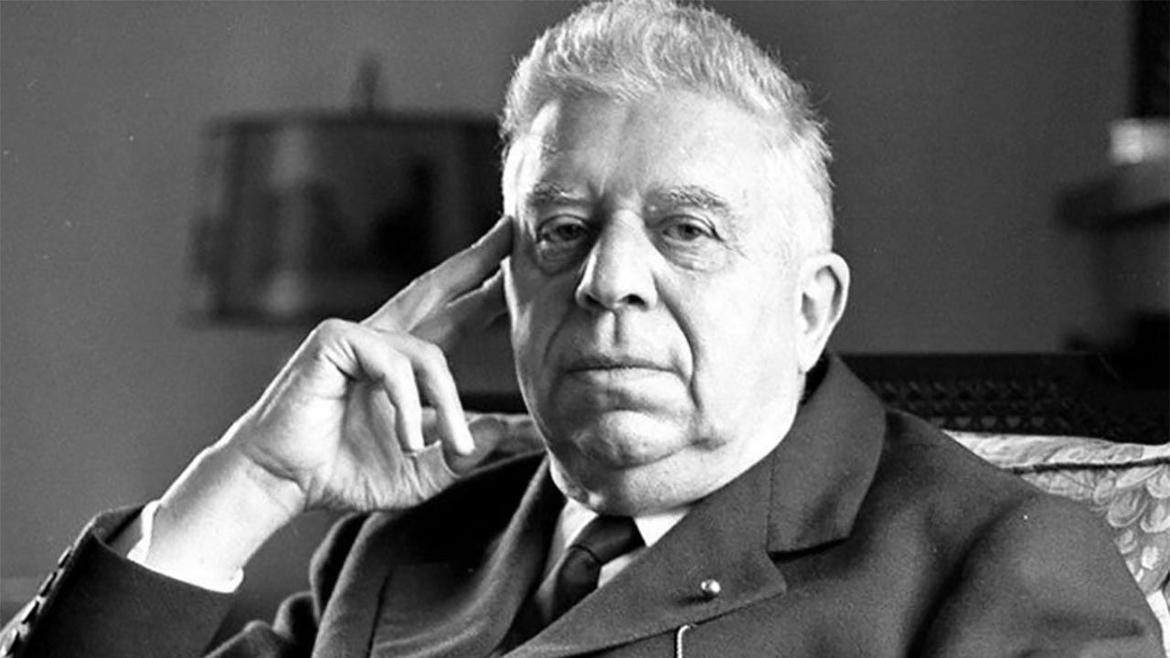 In viaggio con Montale - 25 anni di Premio Montale Fuori di Casa backdrop