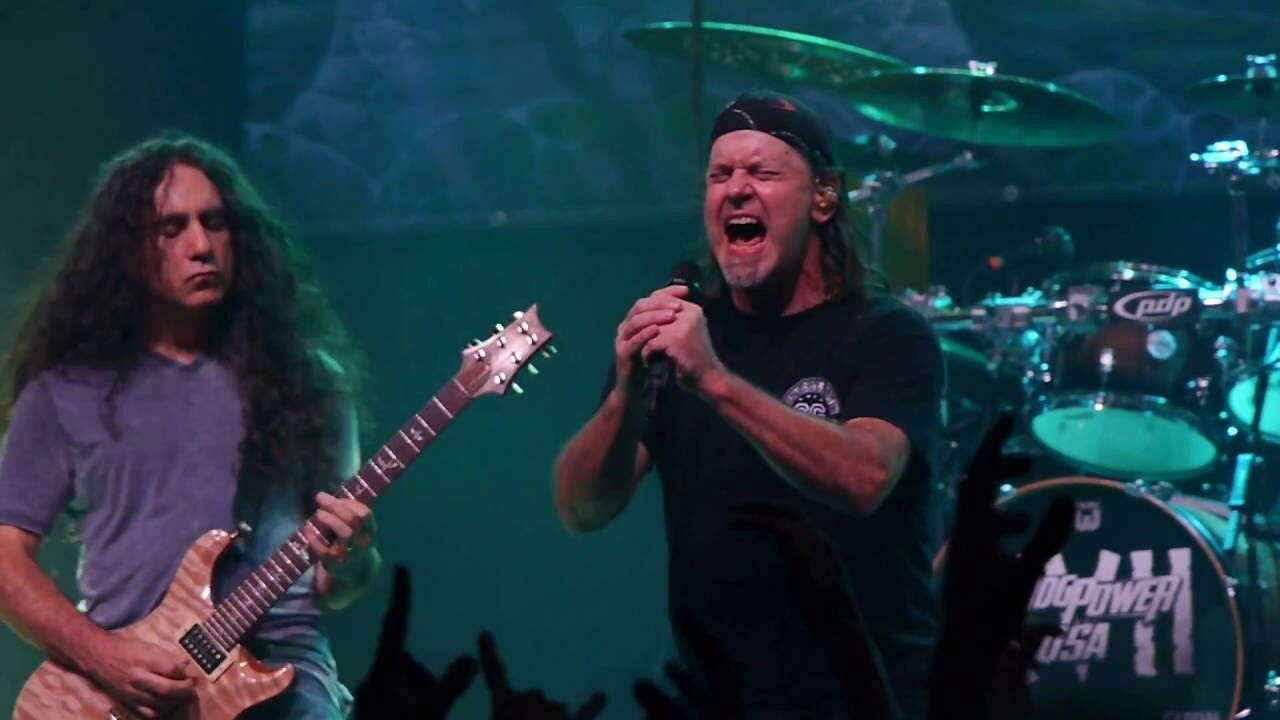 Fates Warning : Awaken the Guardian Live backdrop