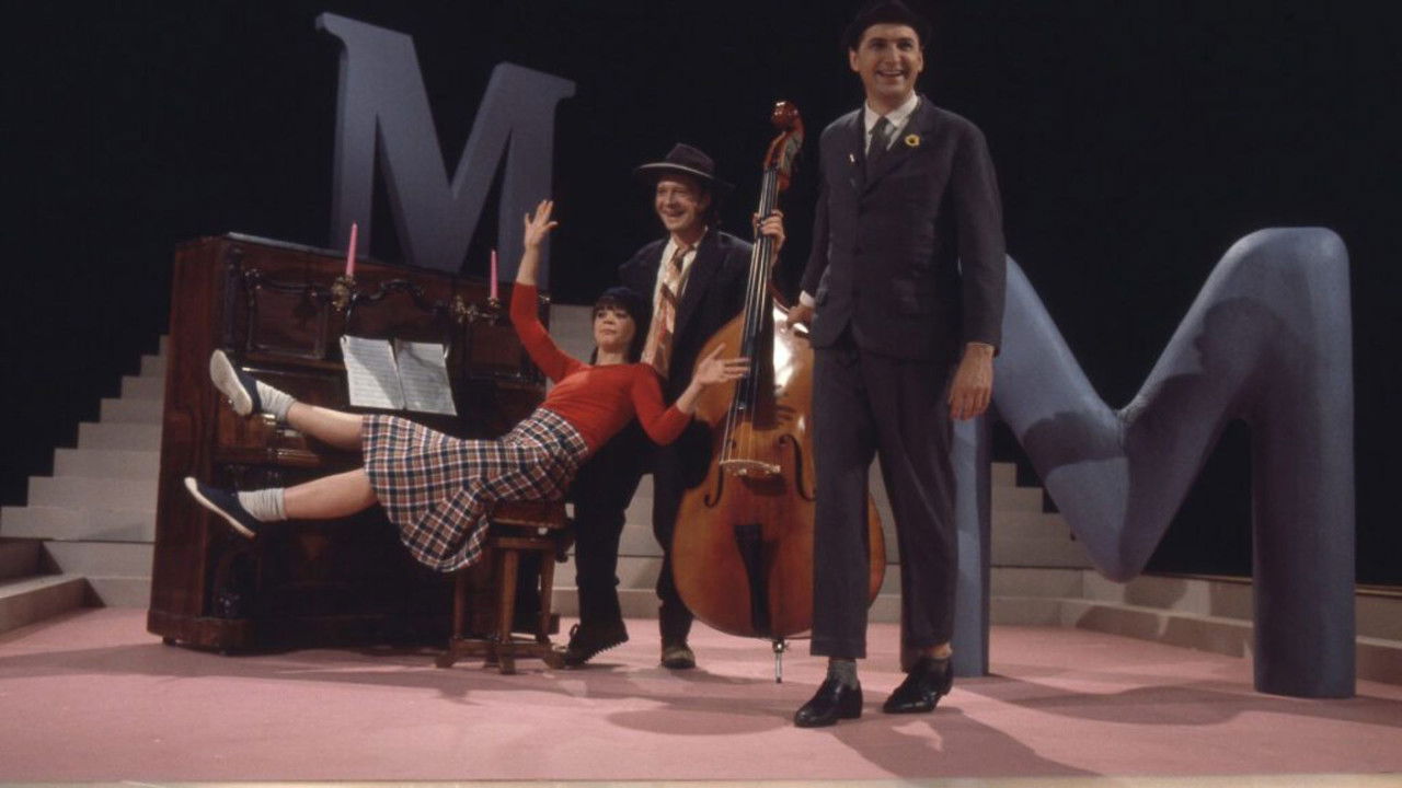 Fem myror är fler än fyra elefanter backdrop