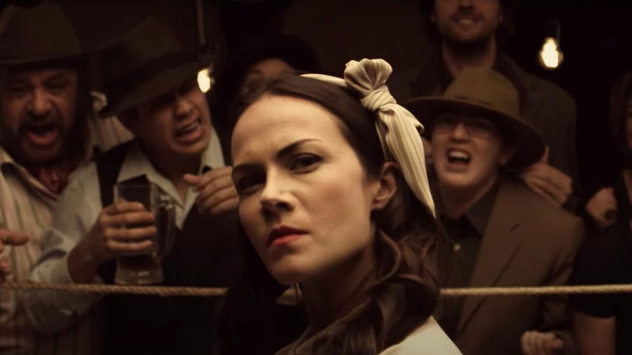 Coda: Watch What Happens backdrop