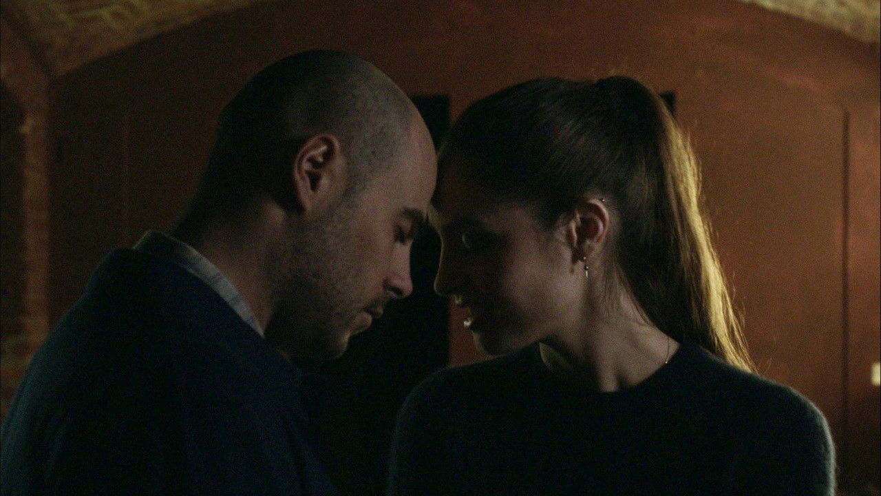 Un posto sicuro backdrop