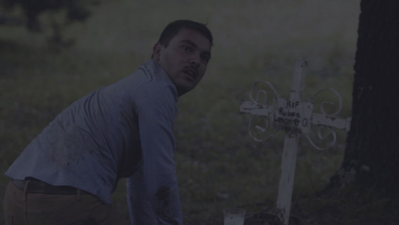 El Retorno Perpetuo backdrop