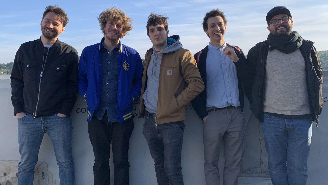 La piazza della mia città - Bologna e Lo Stato Sociale backdrop