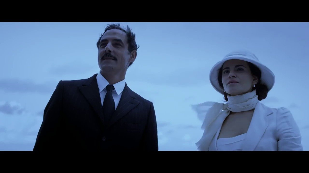 Shattered Waves backdrop