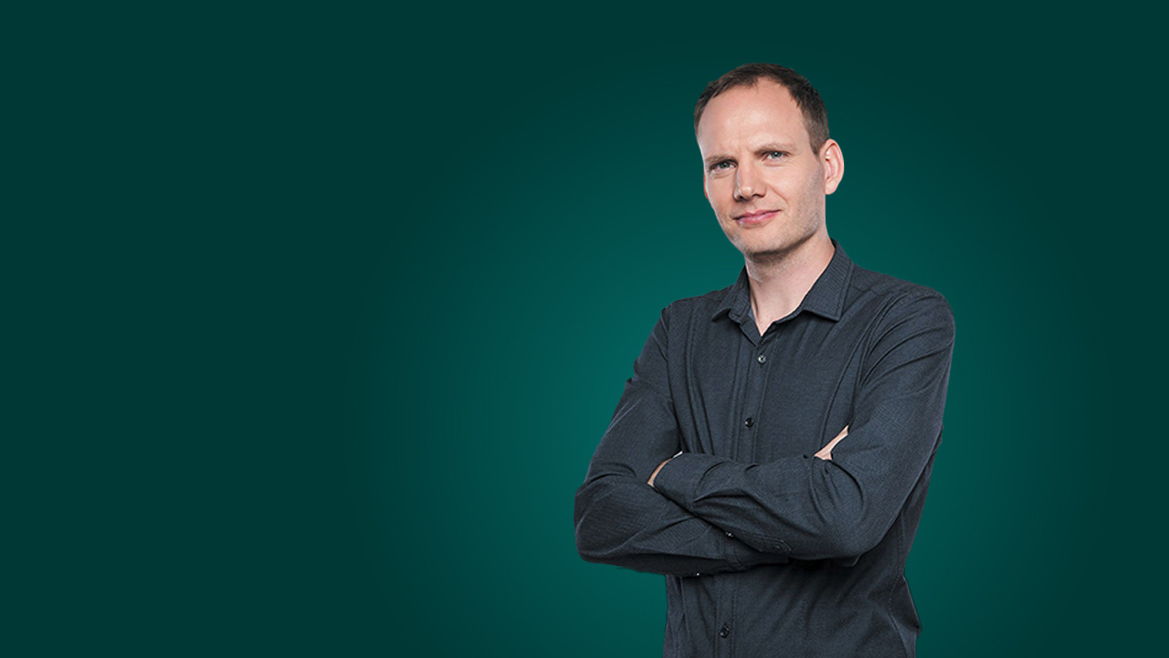 Bödőcs Tibor - Barbárglamour backdrop