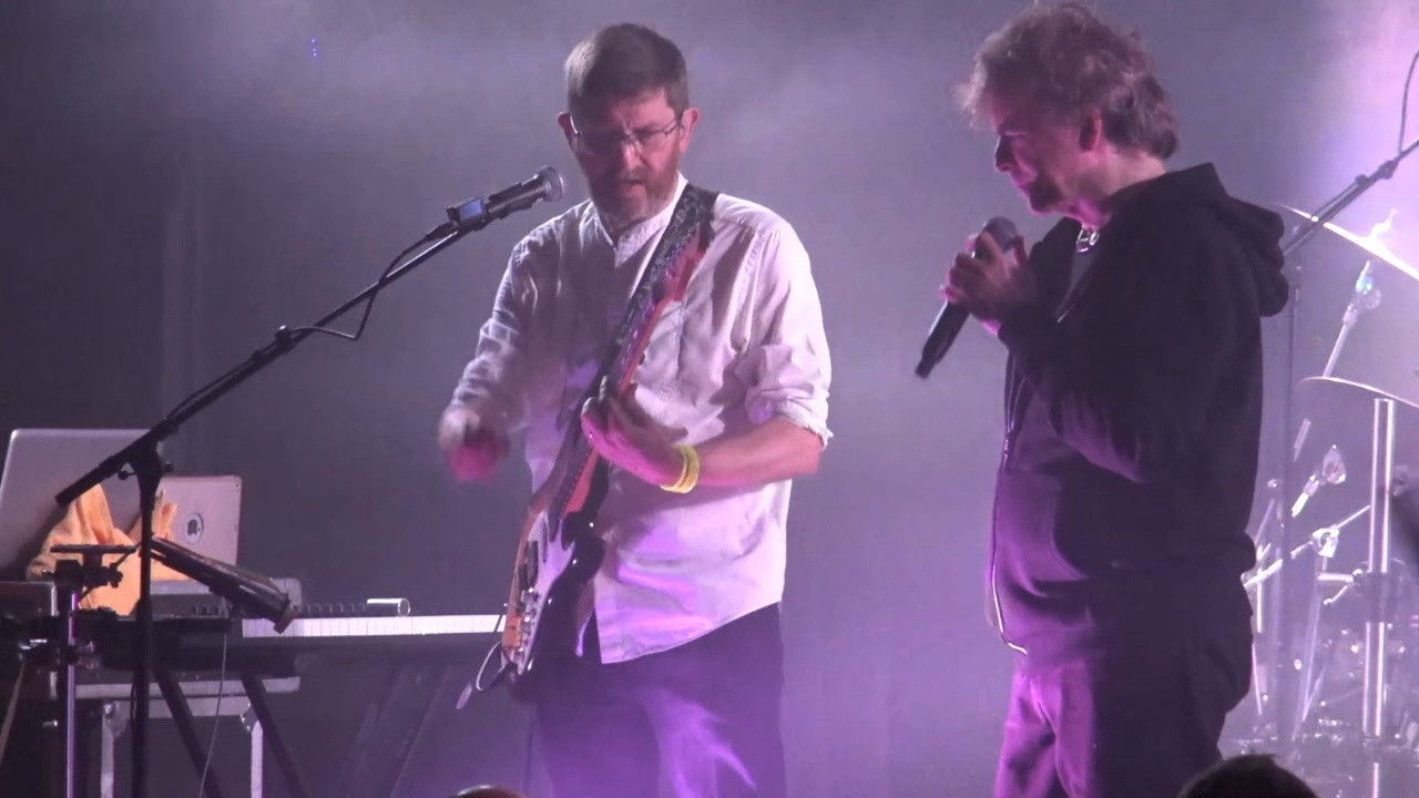 IQ - Live Like This (A Show Of Resistance Ever Live) backdrop