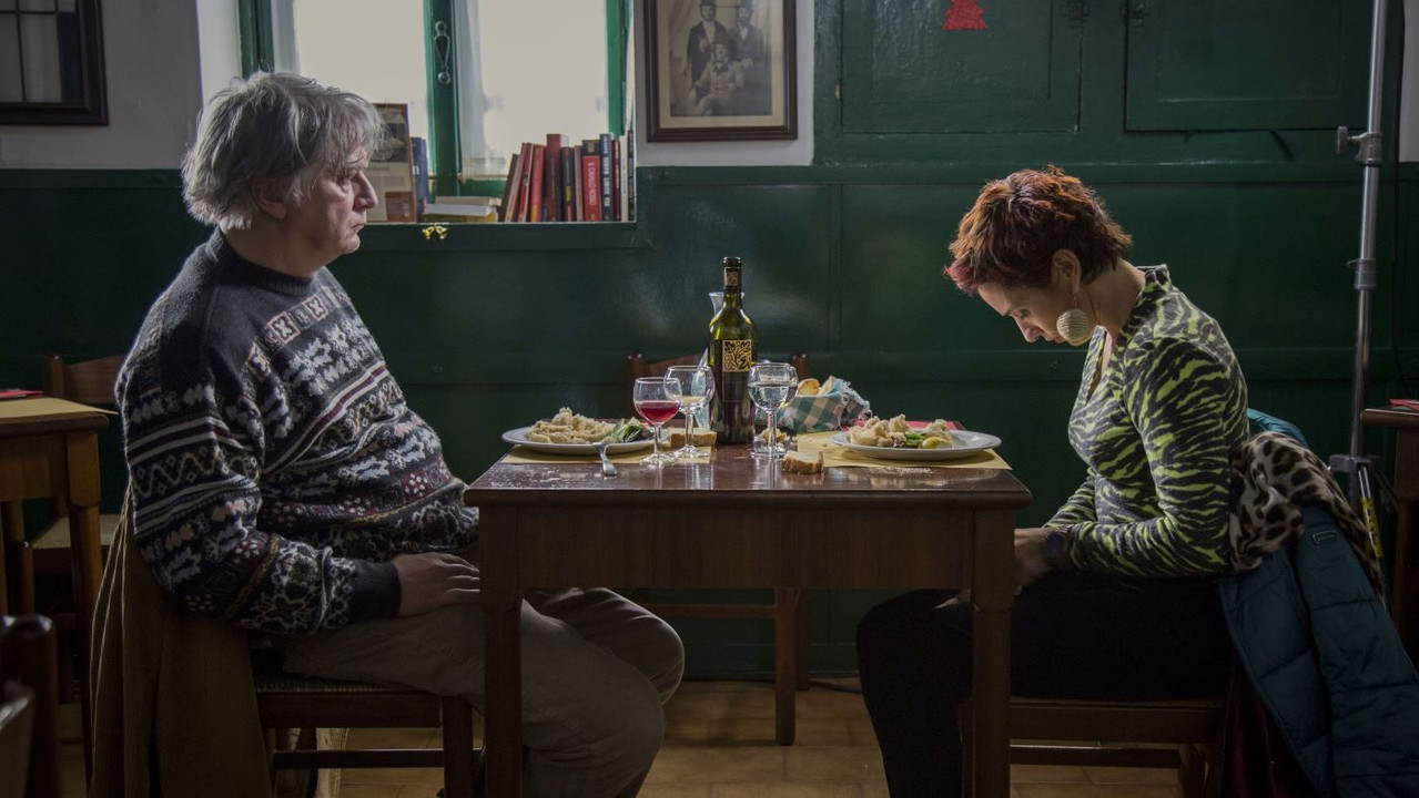 A Hole in the Head backdrop