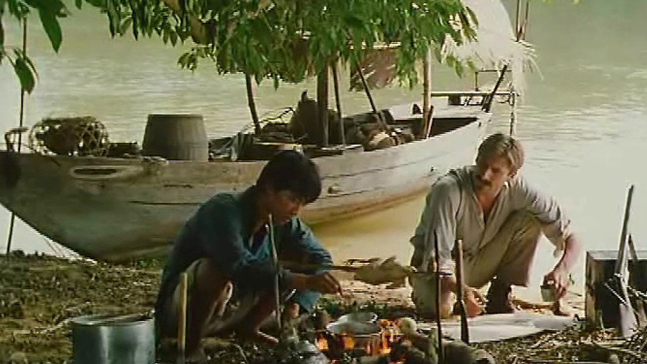 Sud lointain backdrop