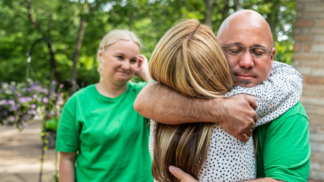 Relative Race backdrop