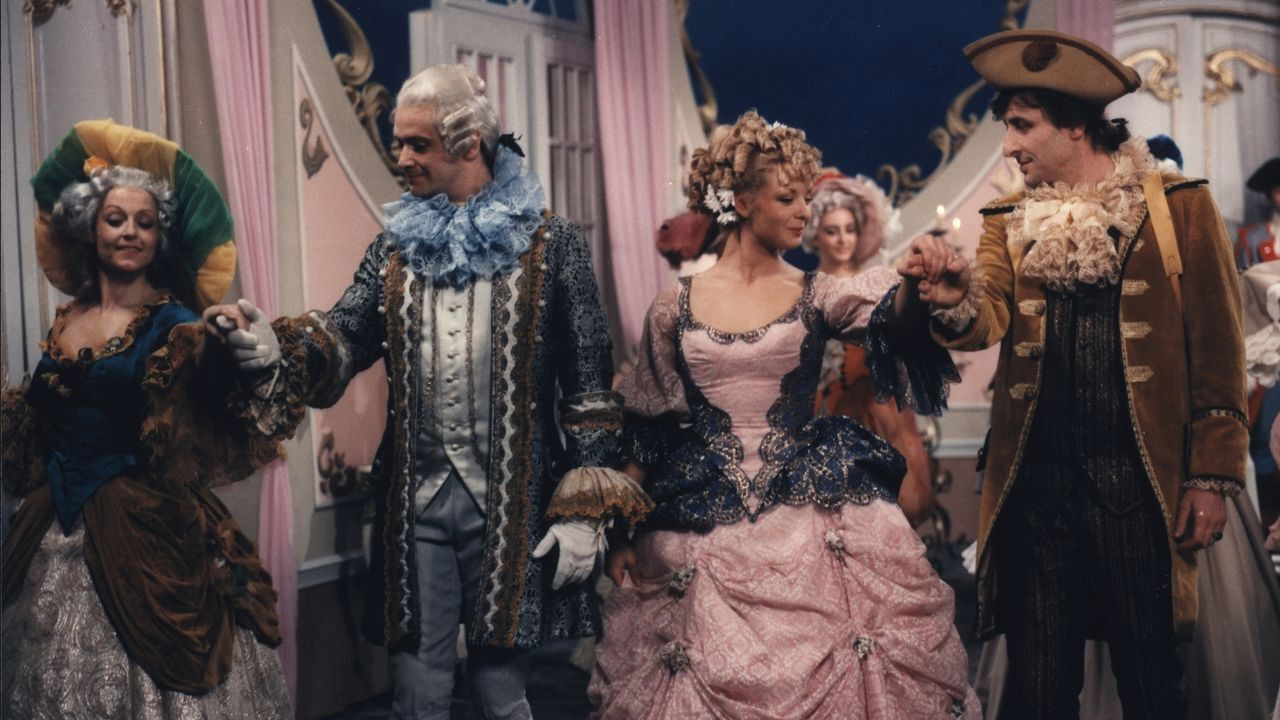 A co ten ruksak, králi? backdrop