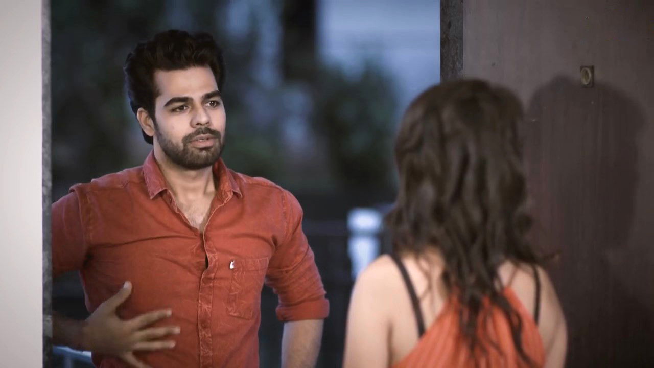 Hot Basanti backdrop