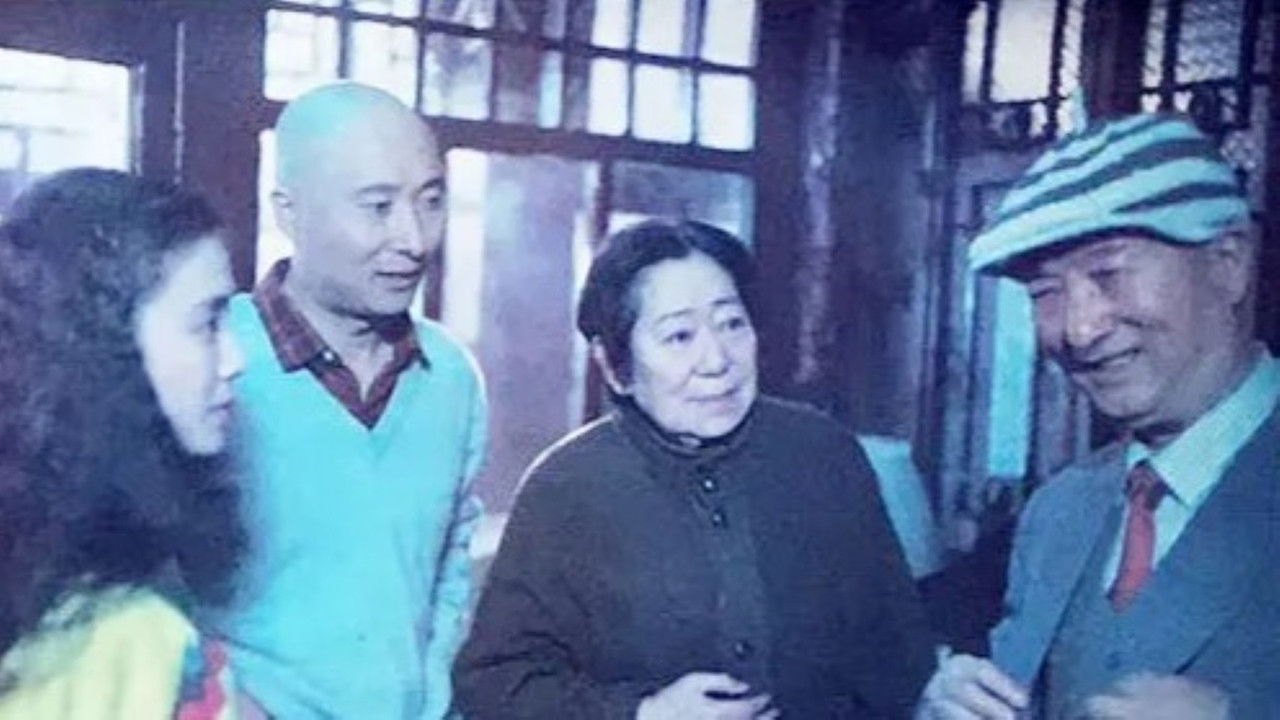 爷儿俩开歌厅 backdrop