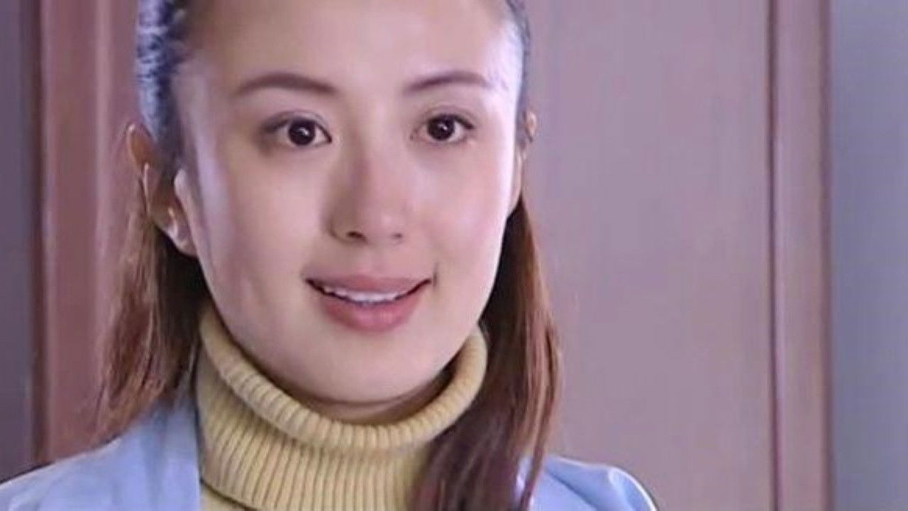 悲情红与黑 backdrop