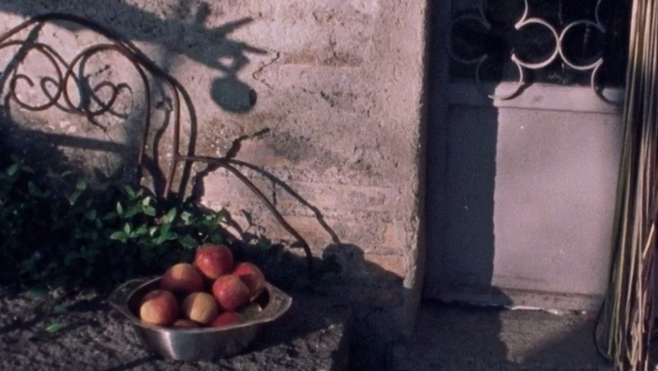 Ad una mela backdrop