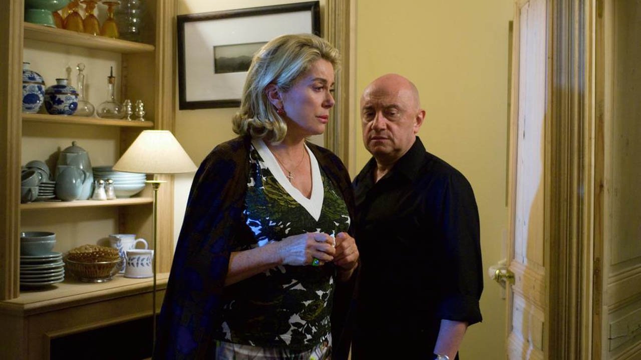 The Girl on the Train backdrop