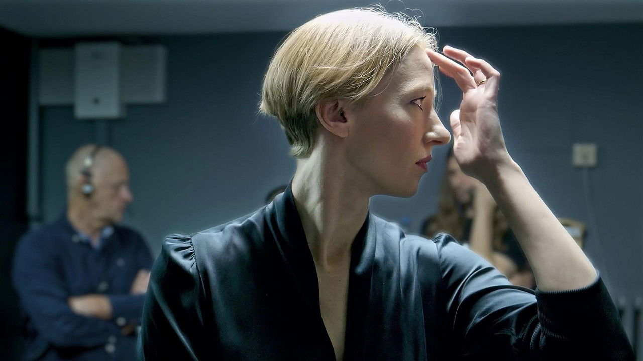 Joana Mallwitz - Dirigentin Der Weg nach Berlin backdrop