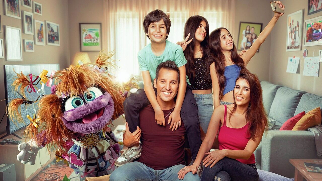 Luca and the Heliopius backdrop