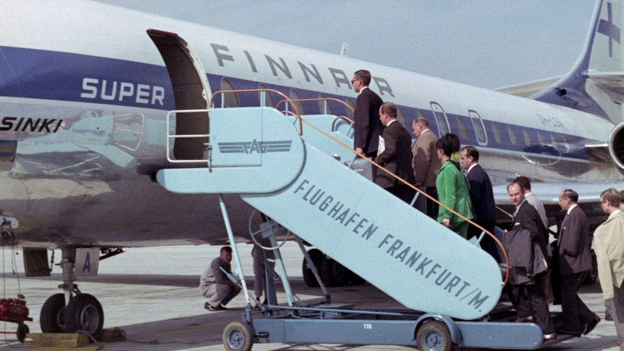 Ladies in the Sauna backdrop