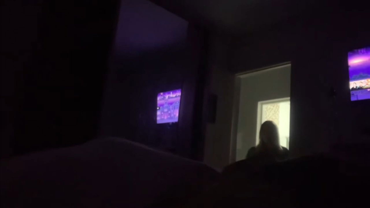 Atividade Paranormal:  Uma Coisa Inexplicável backdrop