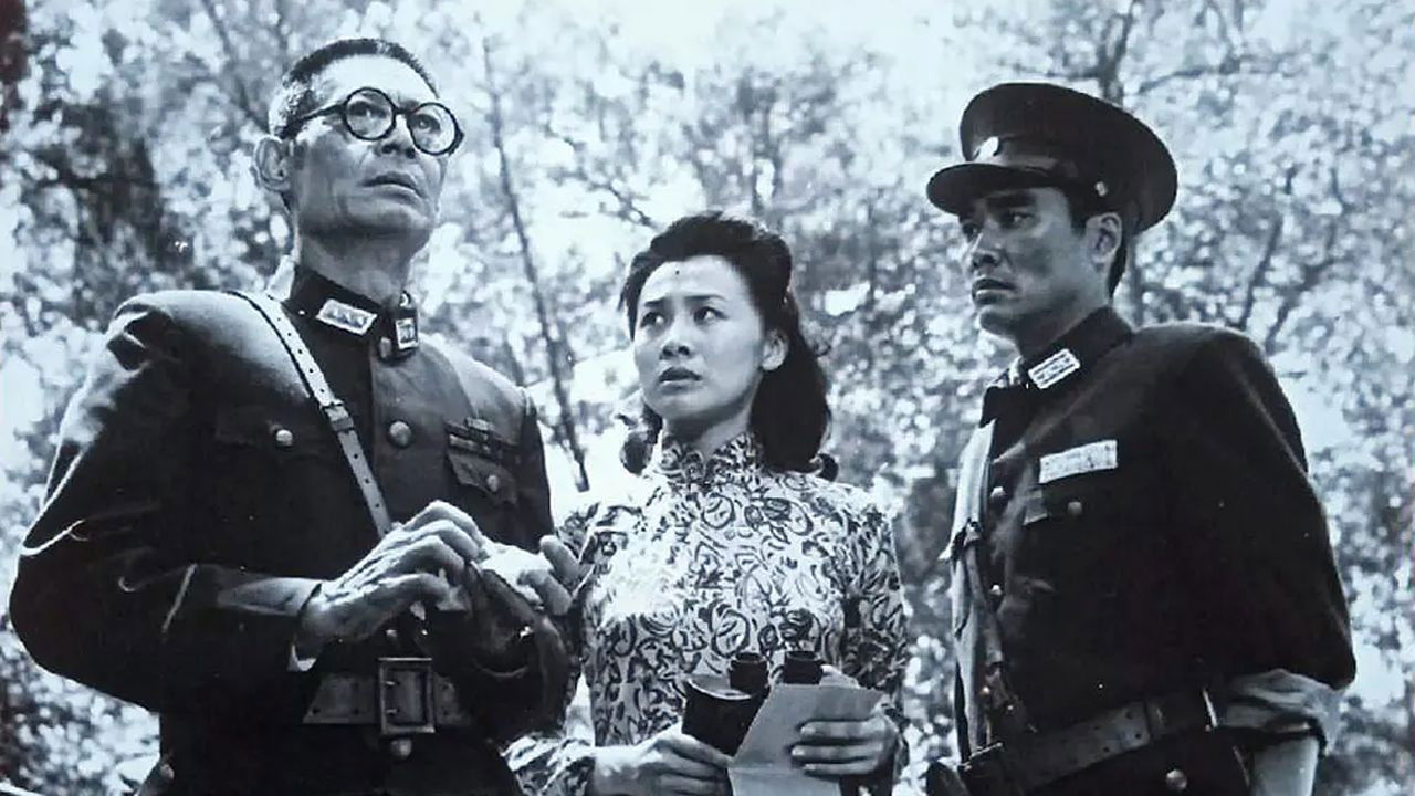 Long Yun and Chang Kai-shek backdrop