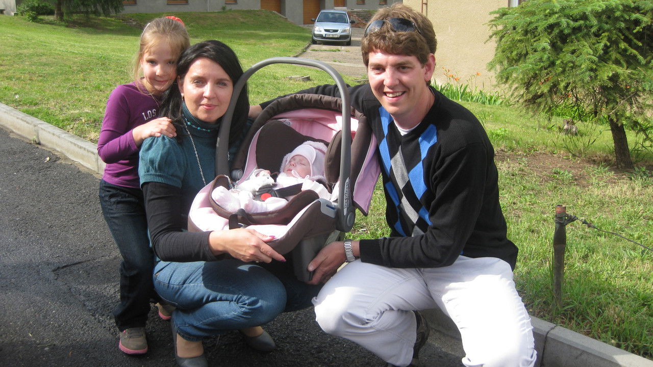 Adopce: Konkurz na rodiče backdrop