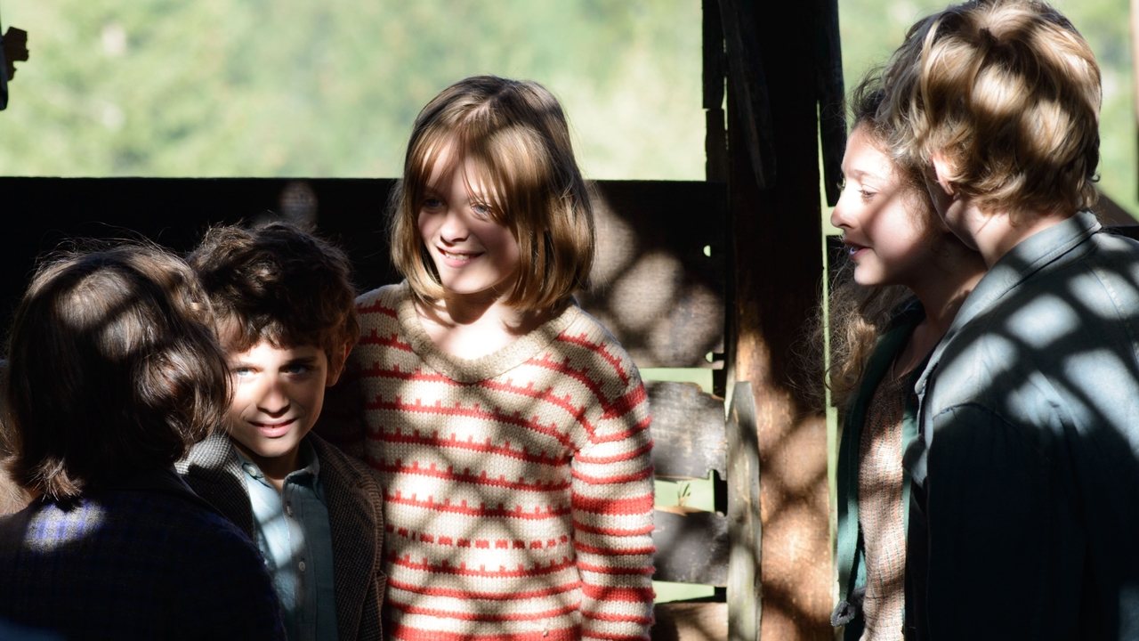 Fanny's Journey backdrop