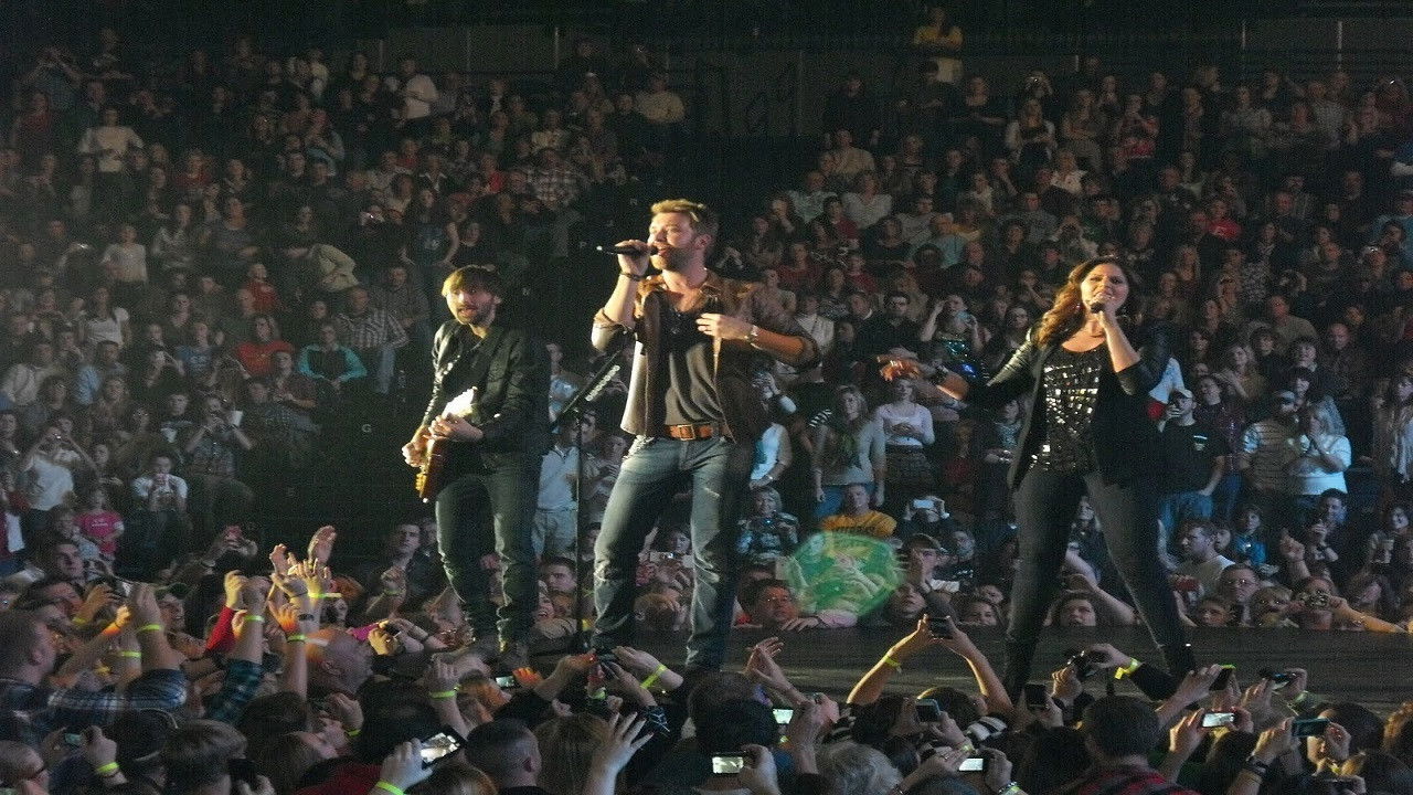 Lady Antebellum: Own the Night World Tour backdrop