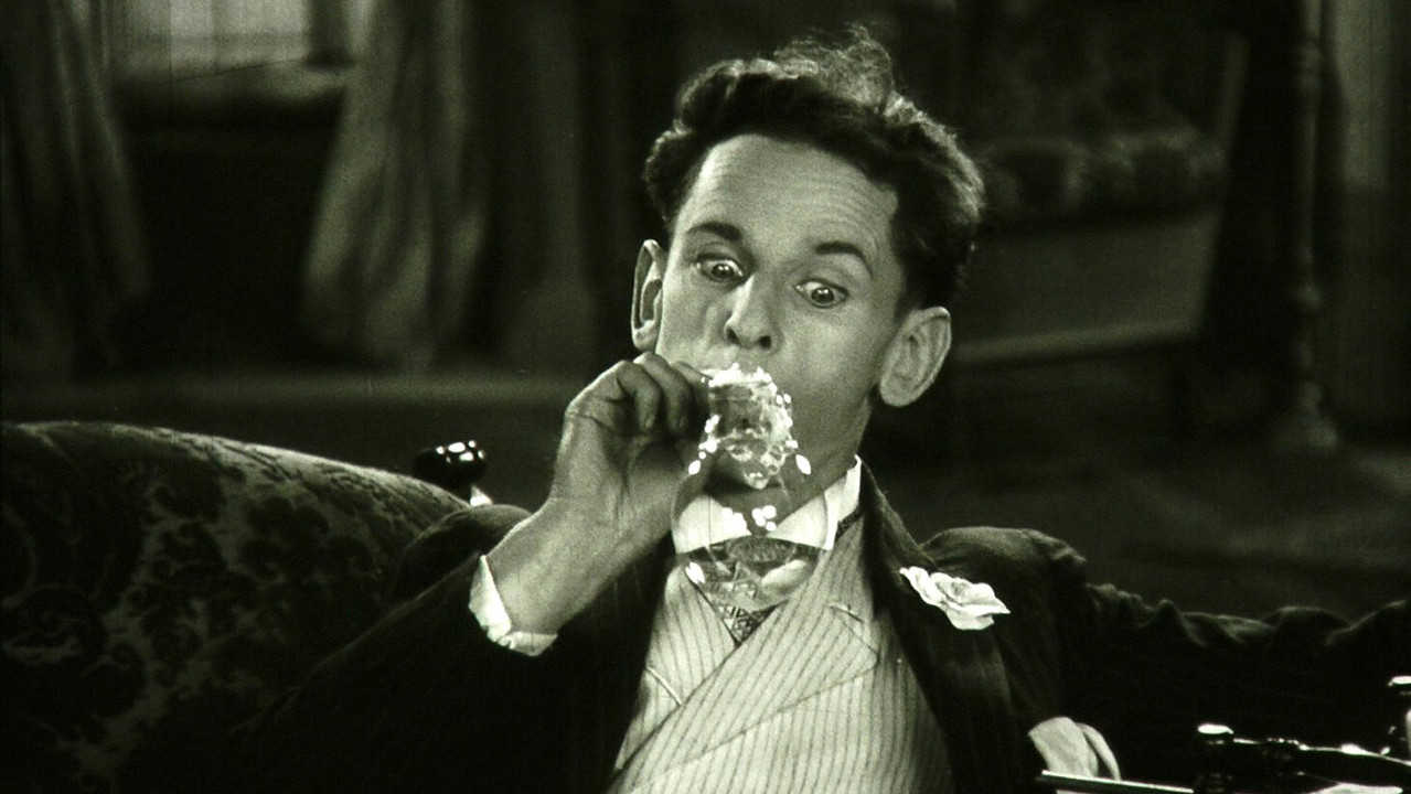 The Loud Mouth backdrop