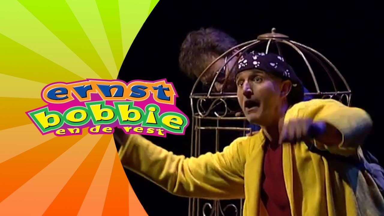 Ernst, Bobbie en de Rest: Paniek Op Het Politiebureau backdrop