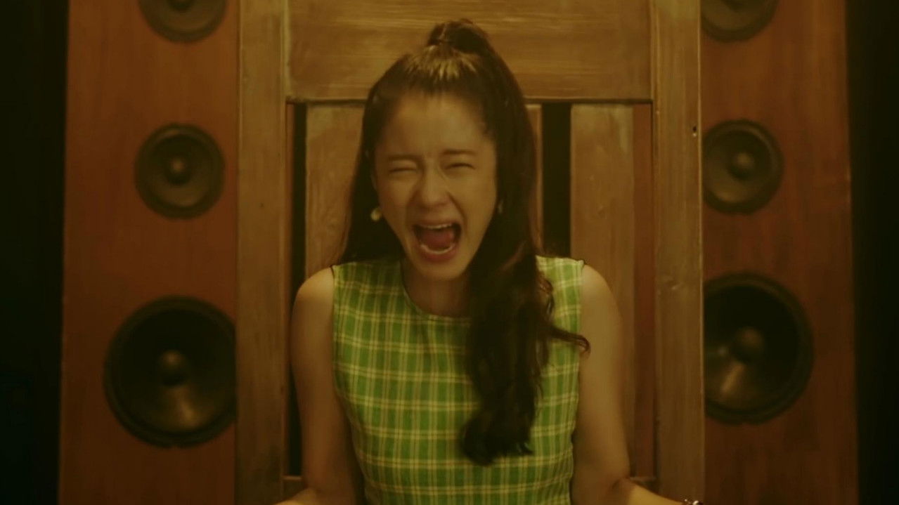 The Gifted: Graduation backdrop