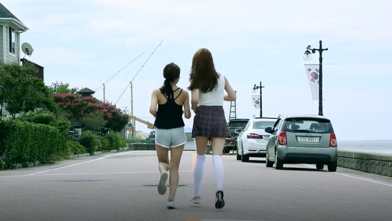 Two Sisters-in-law 2 backdrop